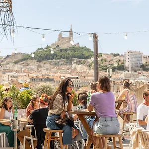 grand-t1-vieux-port-salle-de-sport-rooftop.fr-provencehotel.com/