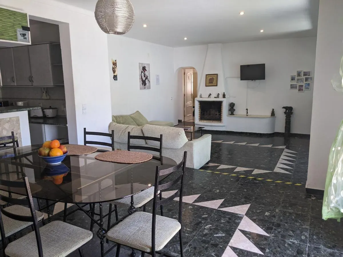 Dolphin House Hostel Faro